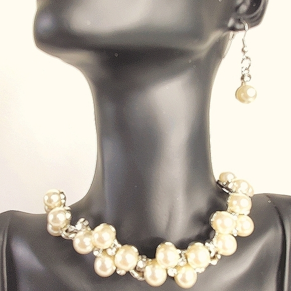Faux Pearl and Rhinestone Necklace and Earrings NWOT - Picture 1 of 9